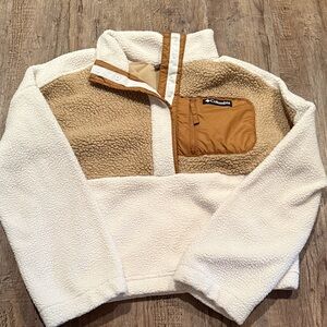 Columbia Crop Cream and Tan Fleece Pullover